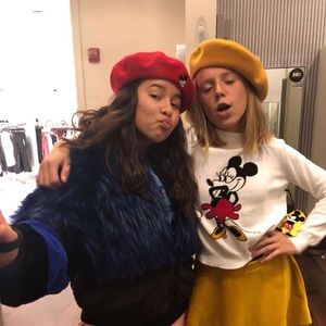 Meet your Posher, Ava